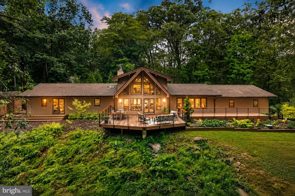 602 Featherbed Ln, Garnet Valley, PA 19060 - #1