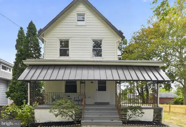 223 Penn Blvd, EAST LANSDOWNE, PA 19050