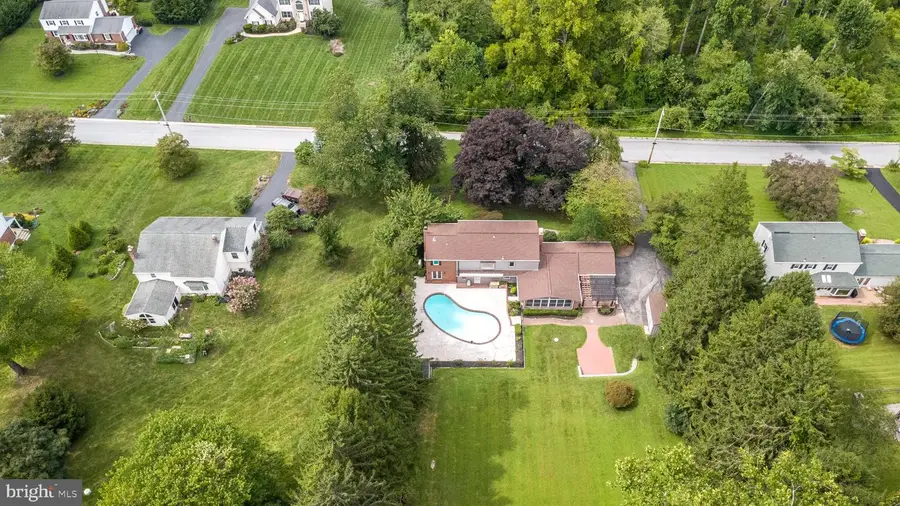 80 Mendenhall Dr, Glen Mills, PA 19342 - #3