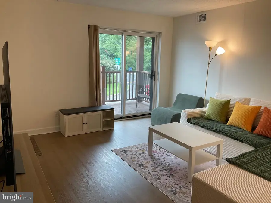 5200 Hilltop Dr #a-13, Brookhaven, PA 19015 - #2