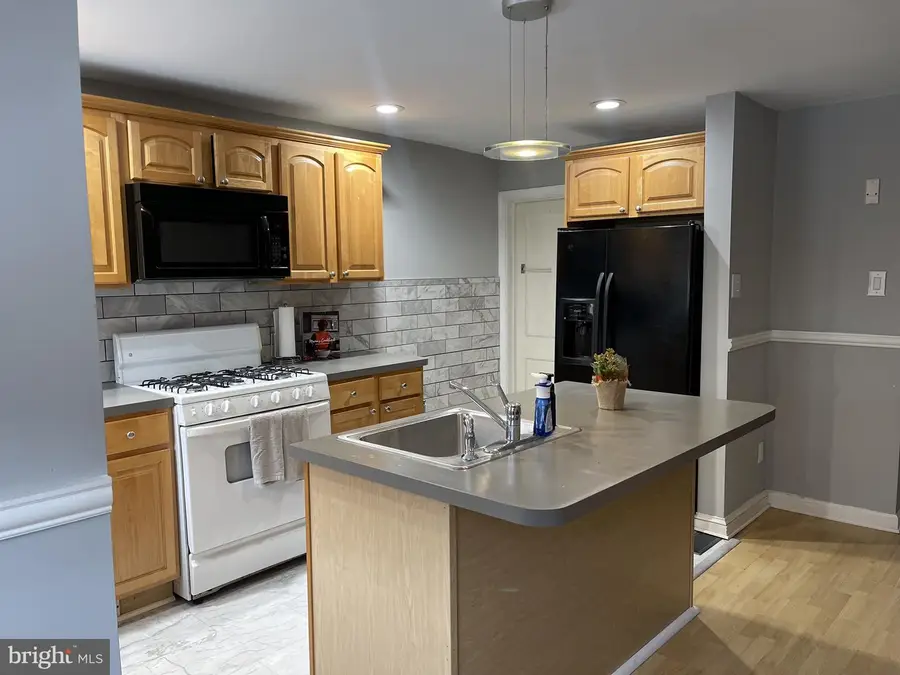 2209 Lynn Blvd, Drexel Hill, PA 19026 - #2