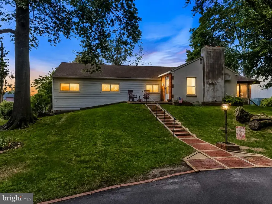 4 N Garfield Ave, Glenolden, PA 19036 - #3