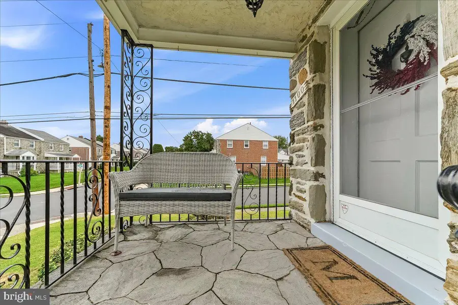 1100 Cobbs St, Drexel Hill, PA 19026 - #3