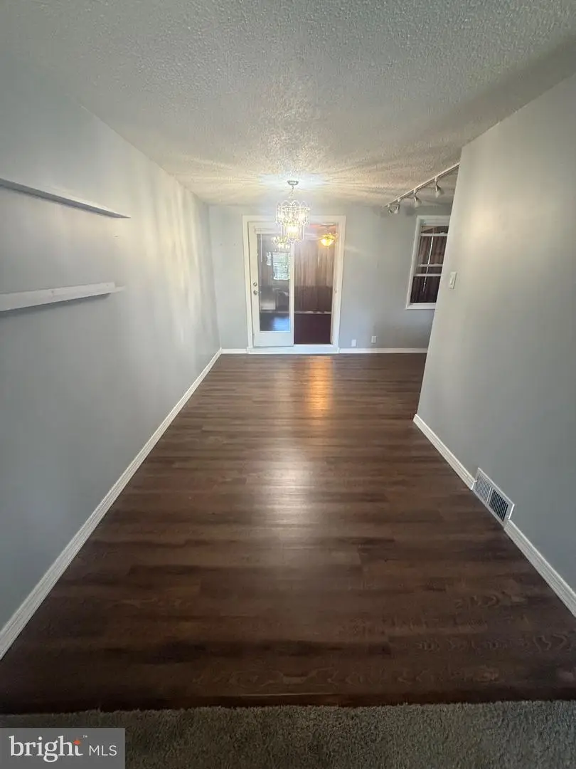 874 Taylor Dr, Folcroft, PA 19032 - #3