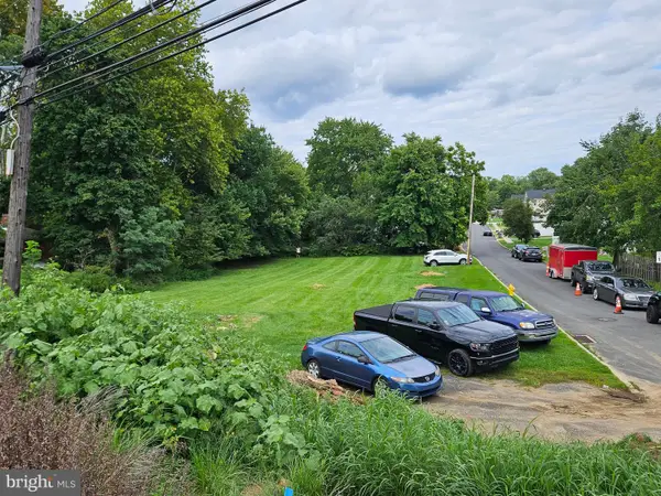 4 Belvue Ter, ASTON, PA 19014