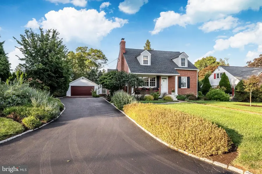3523 Rhoads Ave, Newtown Square, PA 19073 - #2