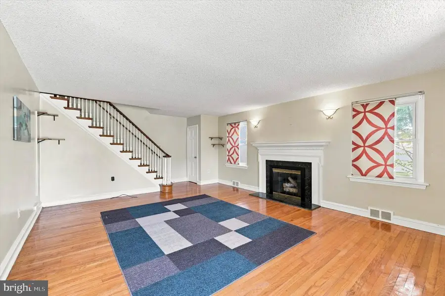 416 Broadview Rd, Upper Darby, PA 19082 - #3