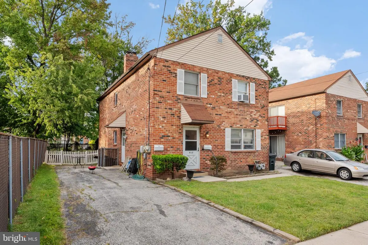 913 Chestnut St, Collingdale, PA 19023 - #1