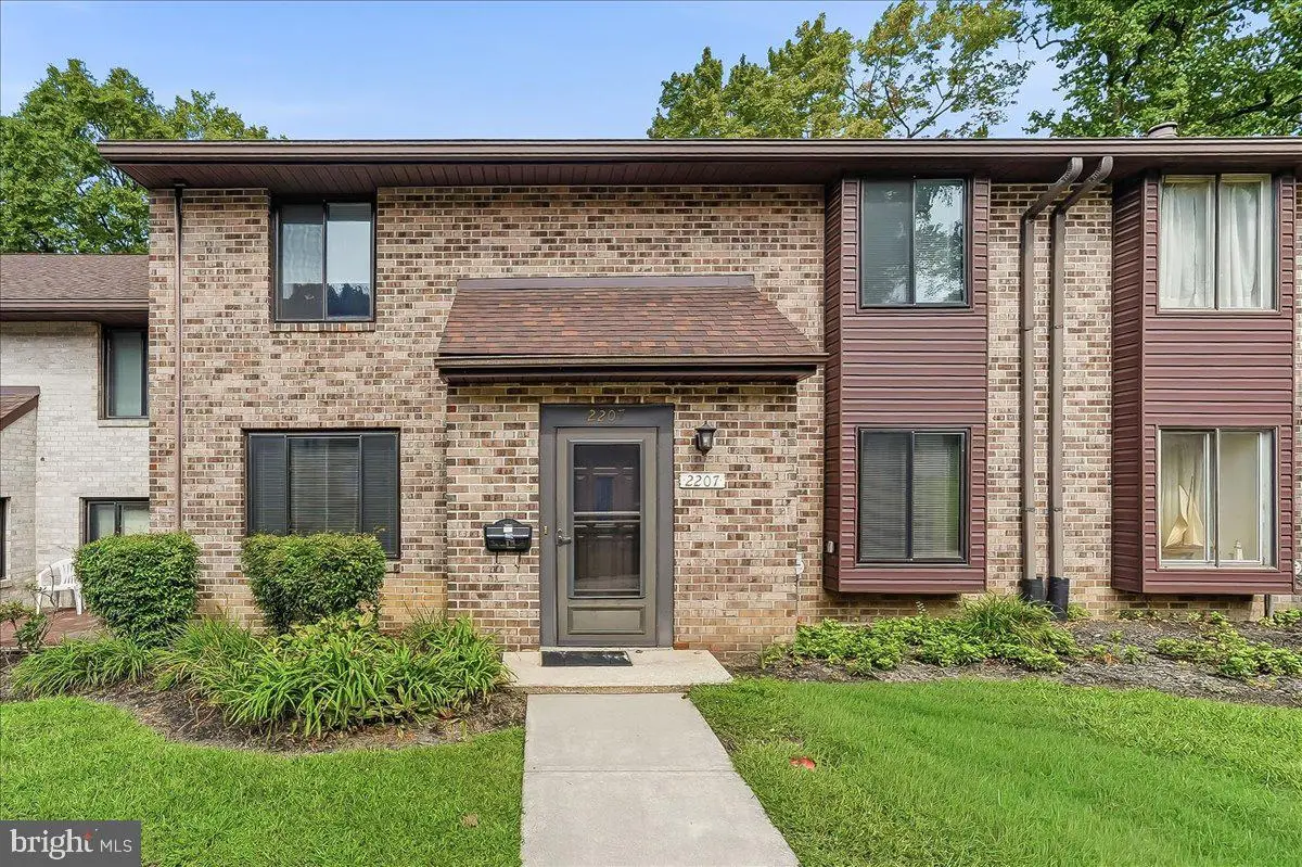 2207 Aspen Cir, Springfield, PA 19064 - #1