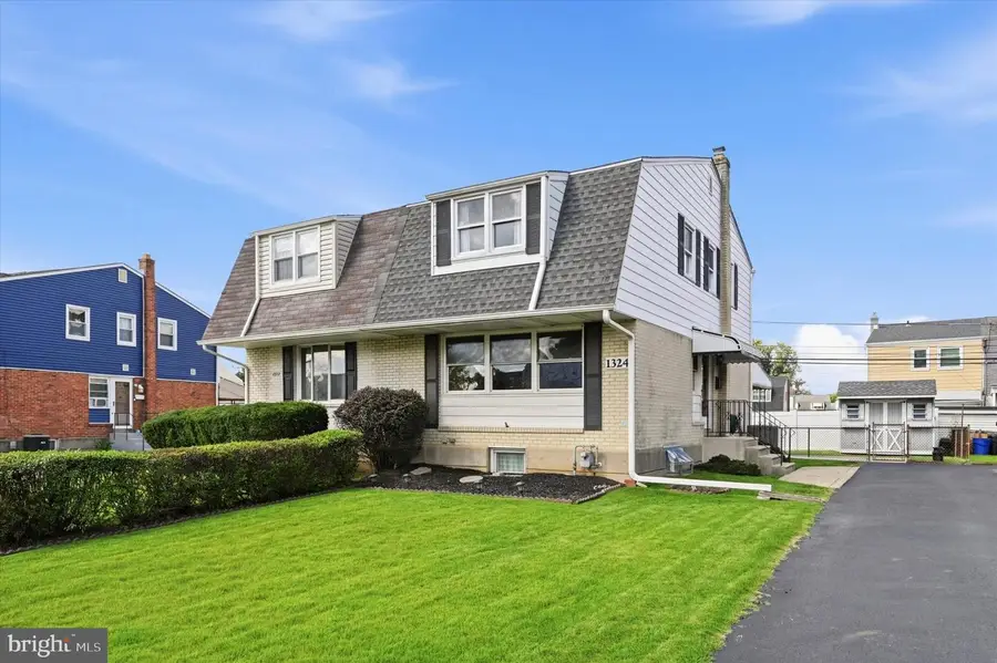 1324 Parklane Rd, Swarthmore, PA 19081 - #2