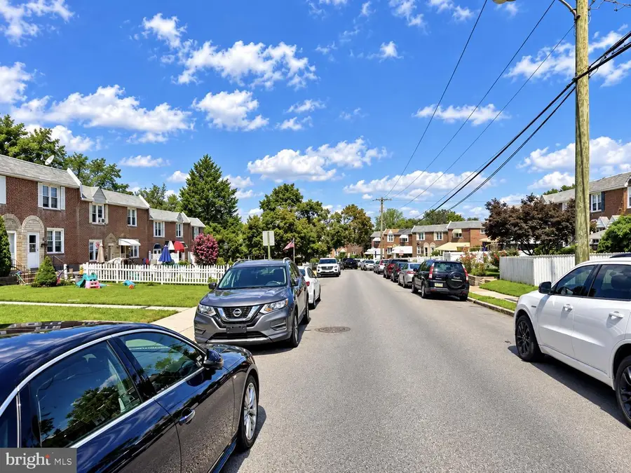 272 Westbrook Dr, Clifton Heights, PA 19018 - #3
