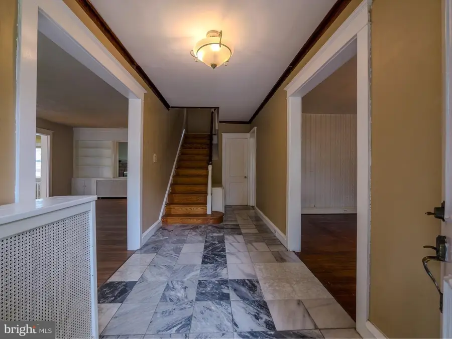 705 Edmonds Ave, Drexel Hill, PA 19026 - #2