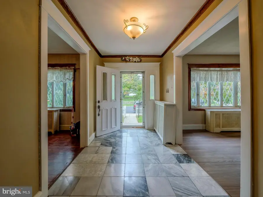 705 Edmonds Ave, Drexel Hill, PA 19026 - #3