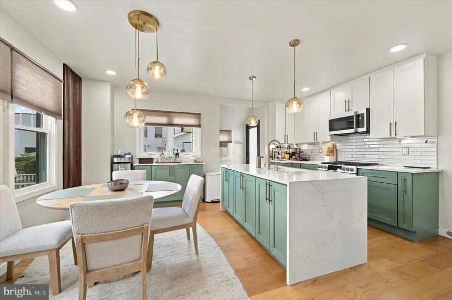 525 Wales Rd, Havertown, PA 19083 - #2