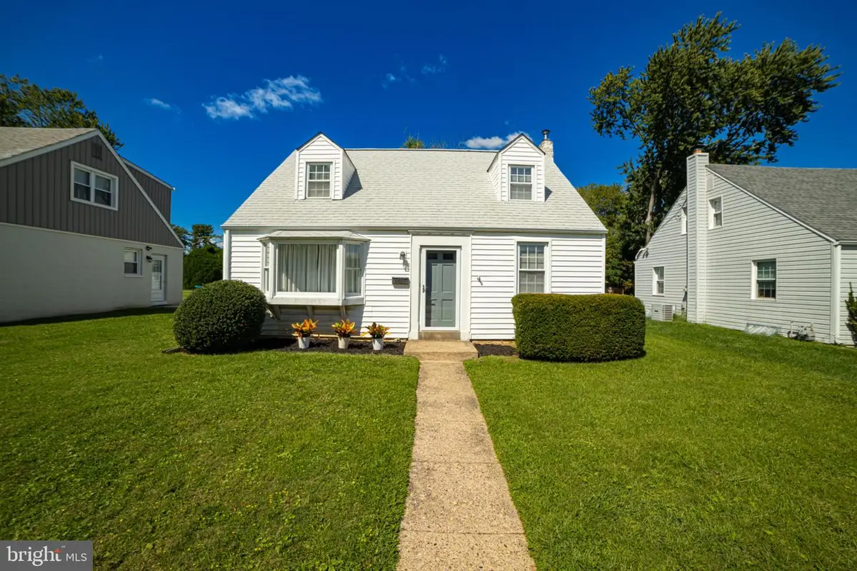2213 Pershing Ave, Morton, PA 19070 - #1