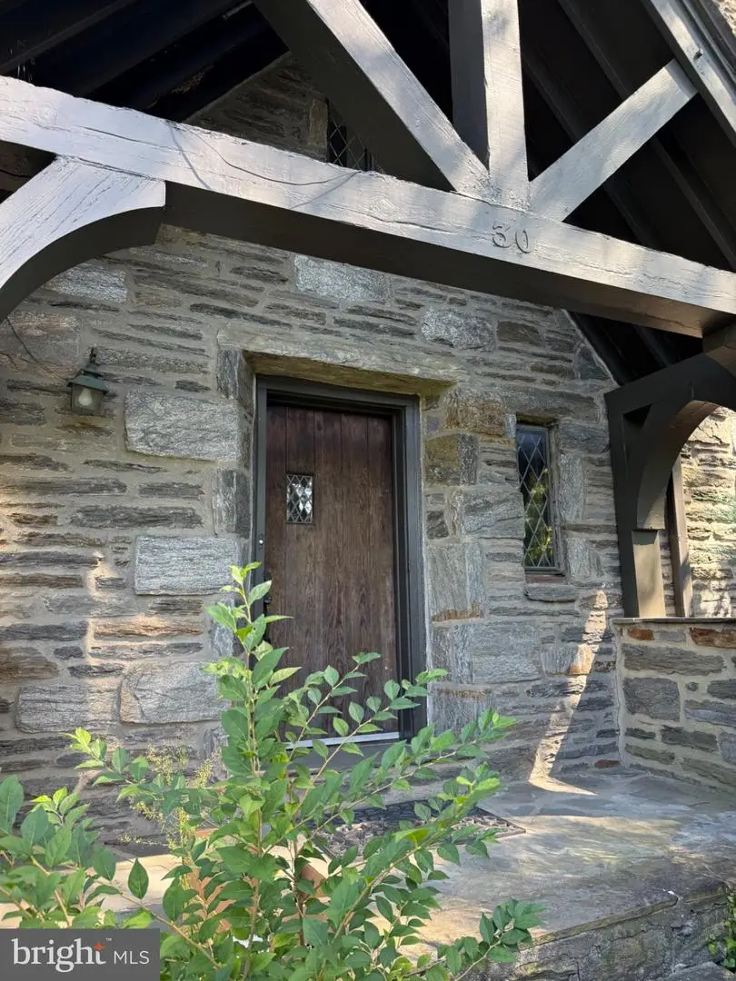 30 Guernsey Rd, Swarthmore, PA 19081 - #1