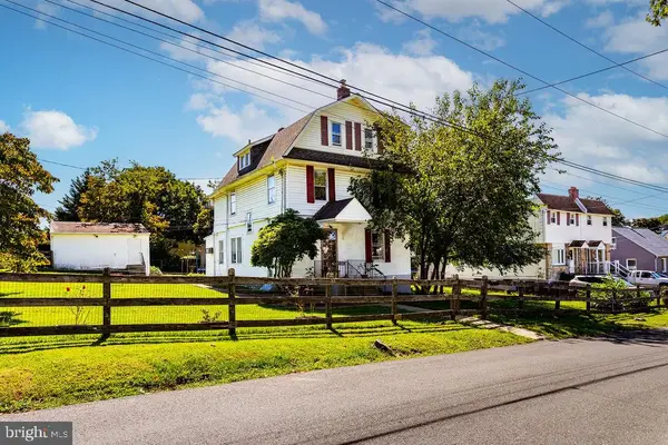 4400 School Ln, DREXEL HILL, PA 19026