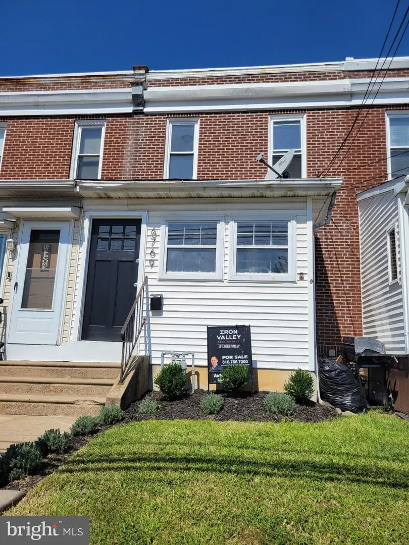 6769 Perry Ave, Upper Darby, PA 19082 - #1