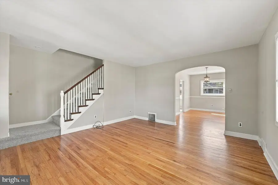 1030 Agnew Dr, Drexel Hill, PA 19026 - #2