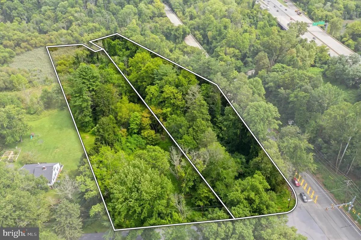 811 Crum Creek Rd, Media, PA 19063 - #1