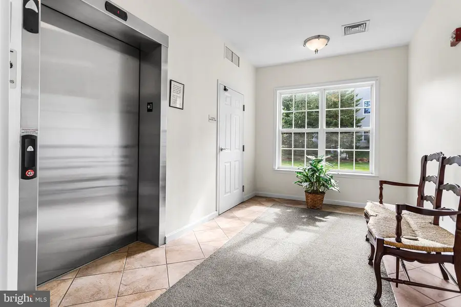 124 Creekside Dr #8, Brookhaven, PA 19015 - #2