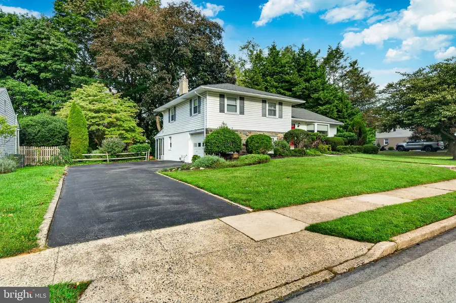1155 S Lehigh Cir, Swarthmore, PA 19081 - #2