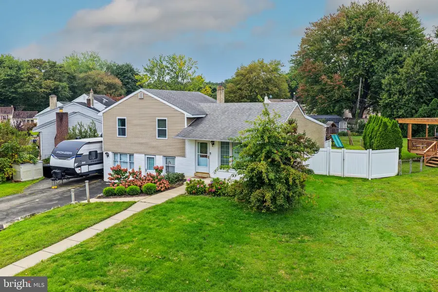 2232 E Helms Mnr, Upper Chichester, PA 19061 - #3