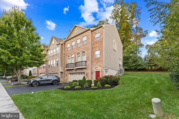 3172 Woods Edge Dr, GARNET VALLEY, PA 19060