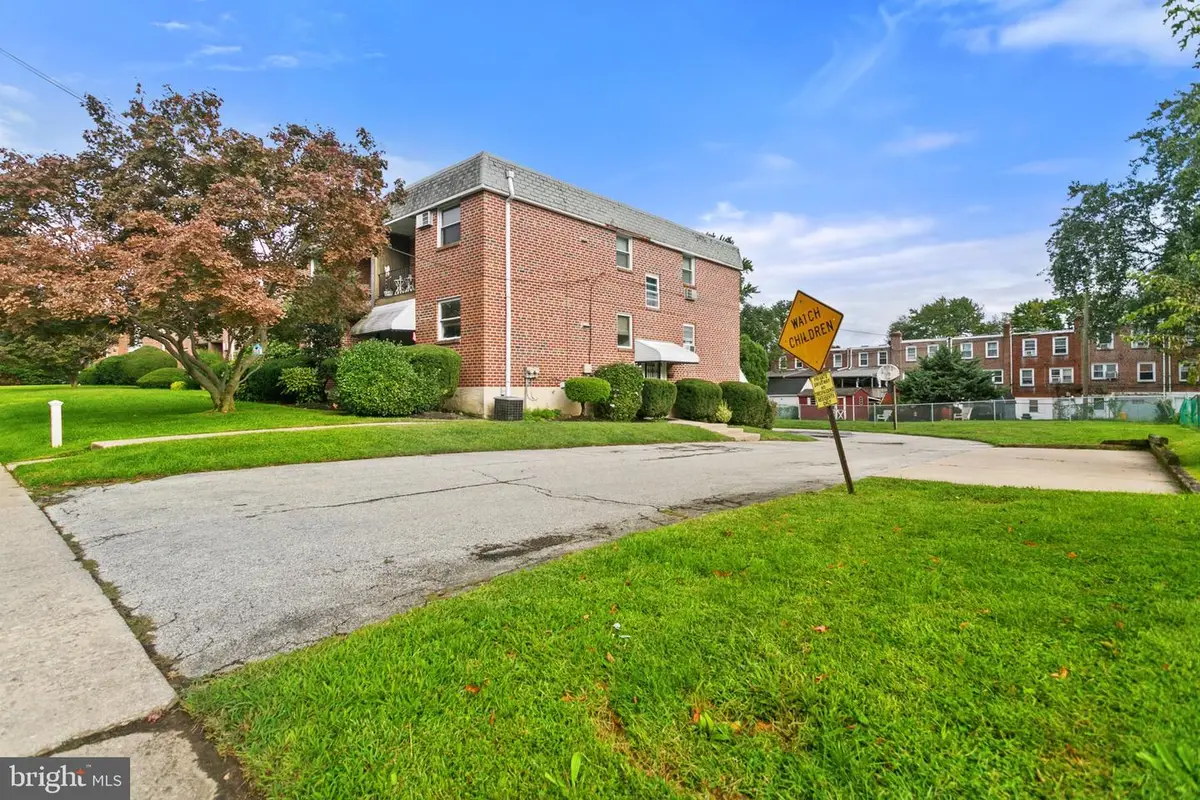 466 Rively Ave, Collingdale, PA 19023 - #1