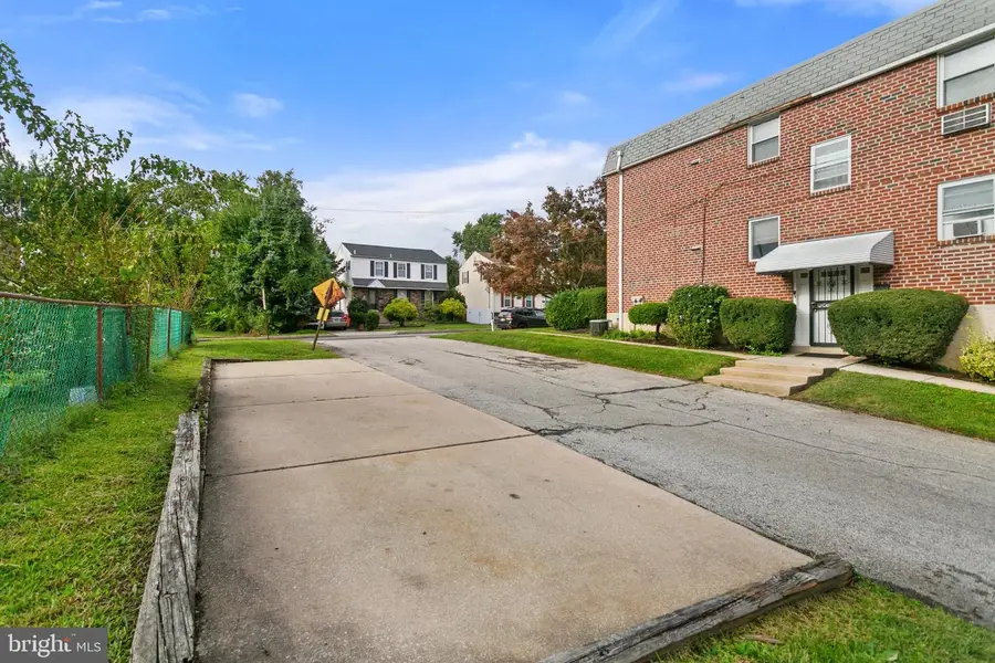 466 Rively Ave, Collingdale, PA 19023 - #3