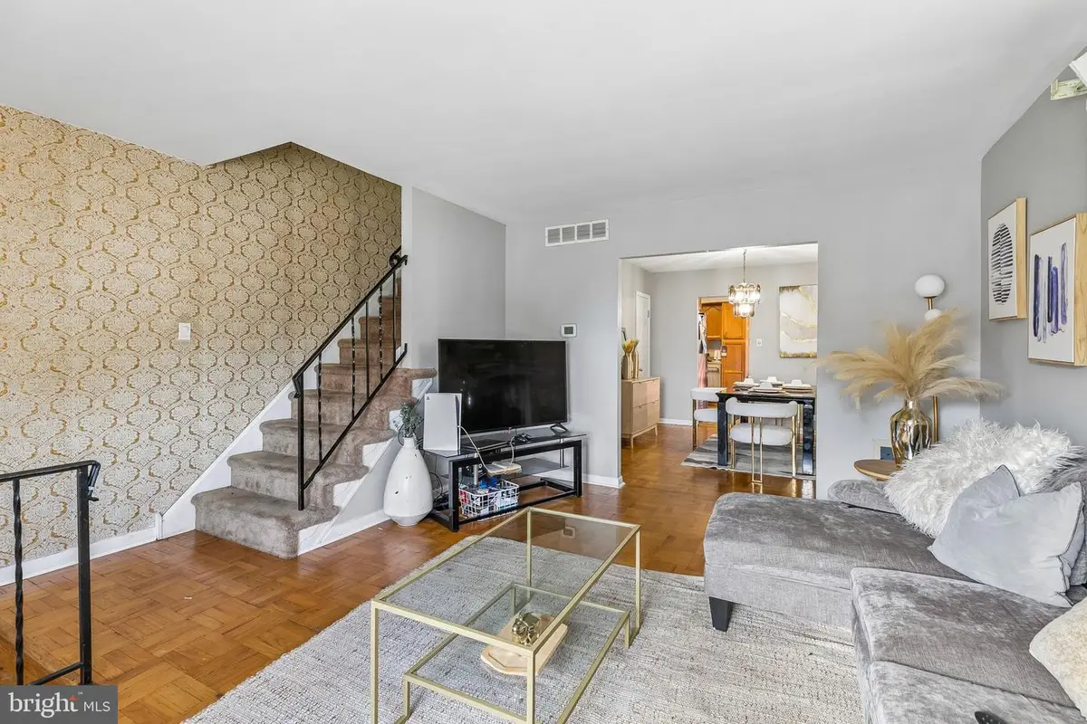852 School Ln, Folcroft, PA 19032 - #1