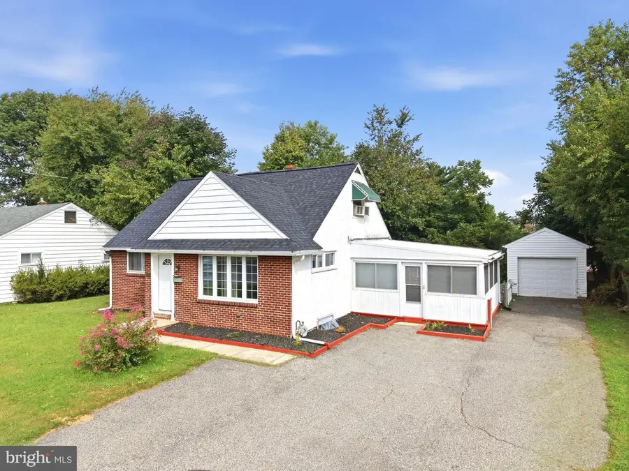3773 Bridgewater Rd, Brookhaven, PA 19015 - #2