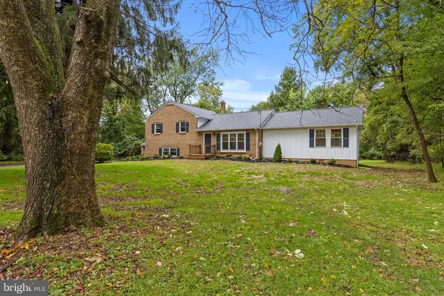 995 Smithbridge Rd, Glen Mills, PA 19342 - #2