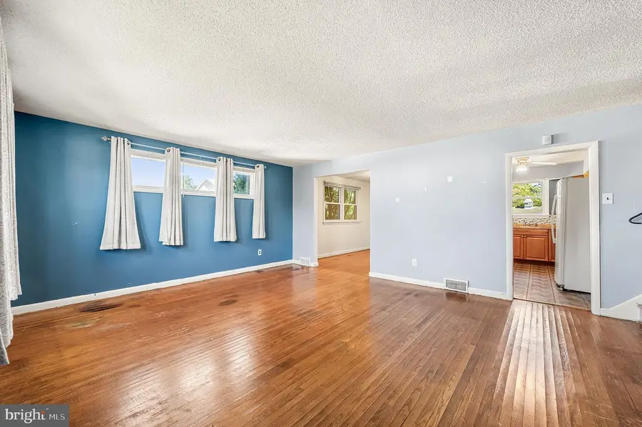 1008 Kedron Ave, Morton, PA 19070 - #3