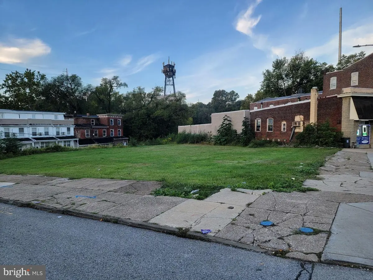 834 Main St, Darby, PA 19023 - #1