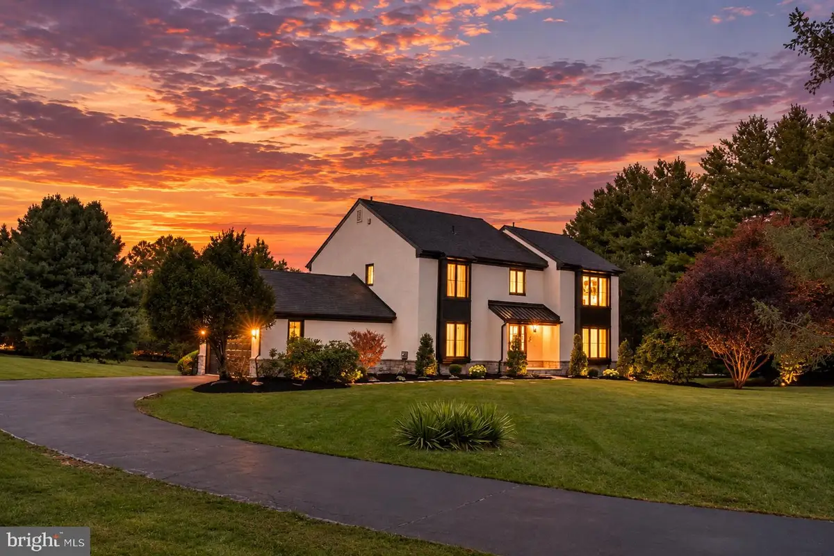 1 Glen Meadow Dr, Glen Mills, PA 19342 - #1