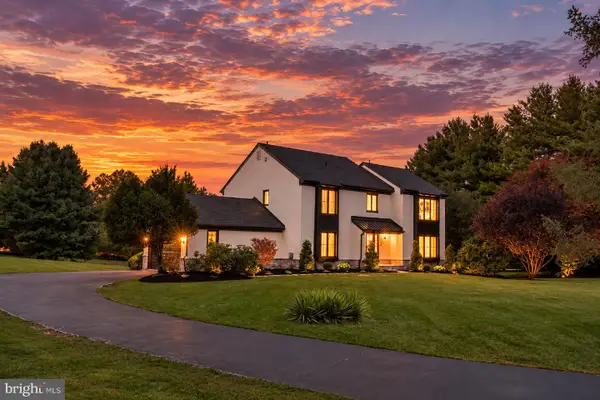 1 Glen Meadow Dr, GLEN MILLS, PA 19342