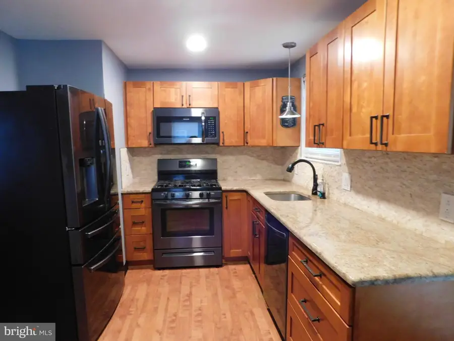 710 School Ln, Folcroft, PA 19032 - #3
