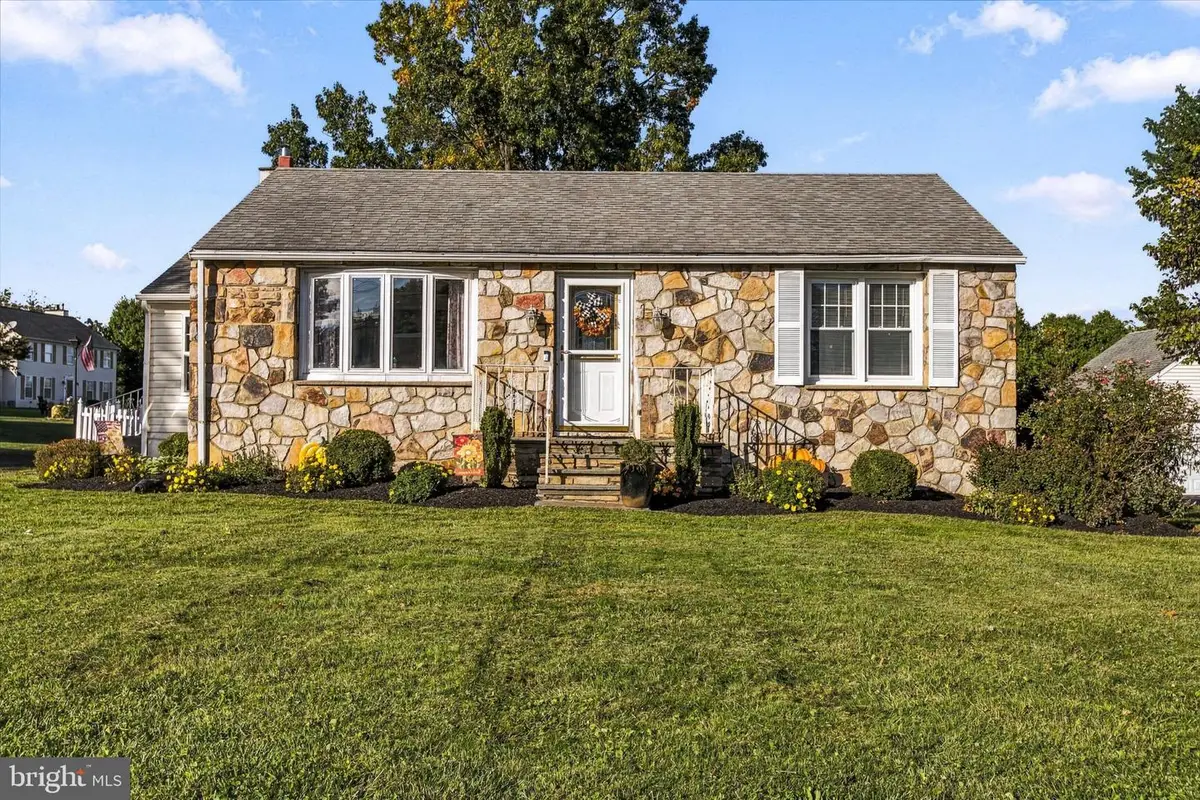 4229 Naamans Creek Rd, Upper Chichester, PA 19061 - #1