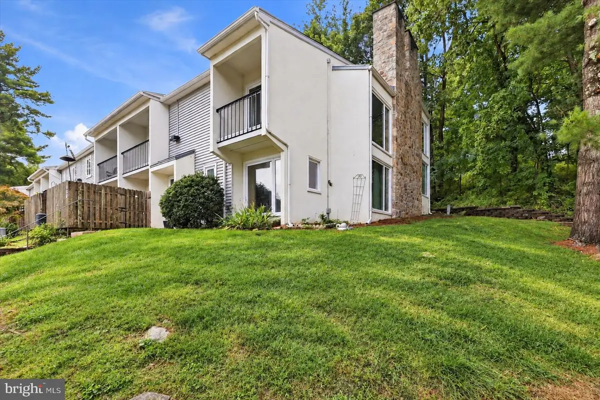 150 W Kenilworth Cir W, Newtown Square, PA 19073 - #1