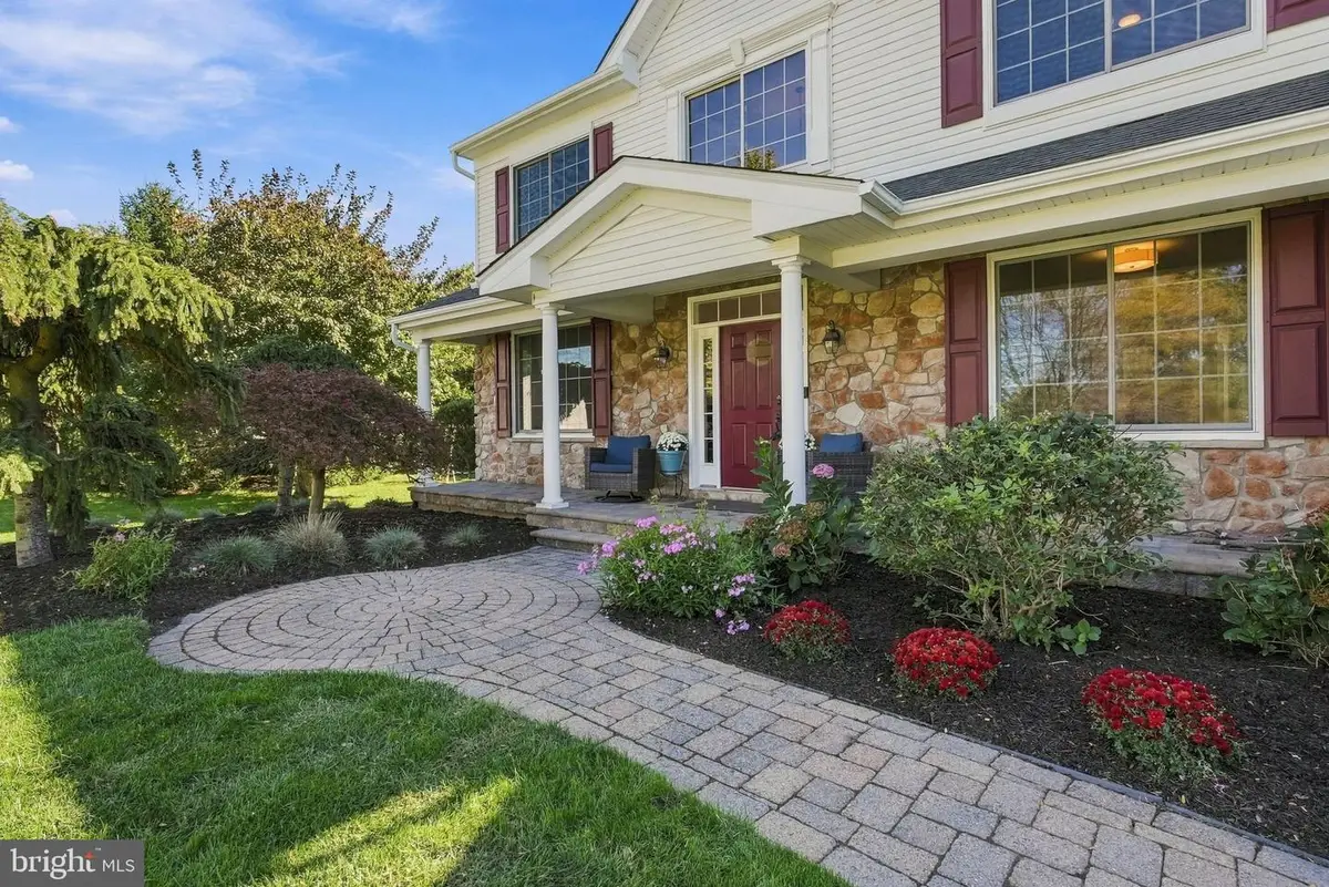 47 Venuti Dr, Aston, PA 19014 - #1