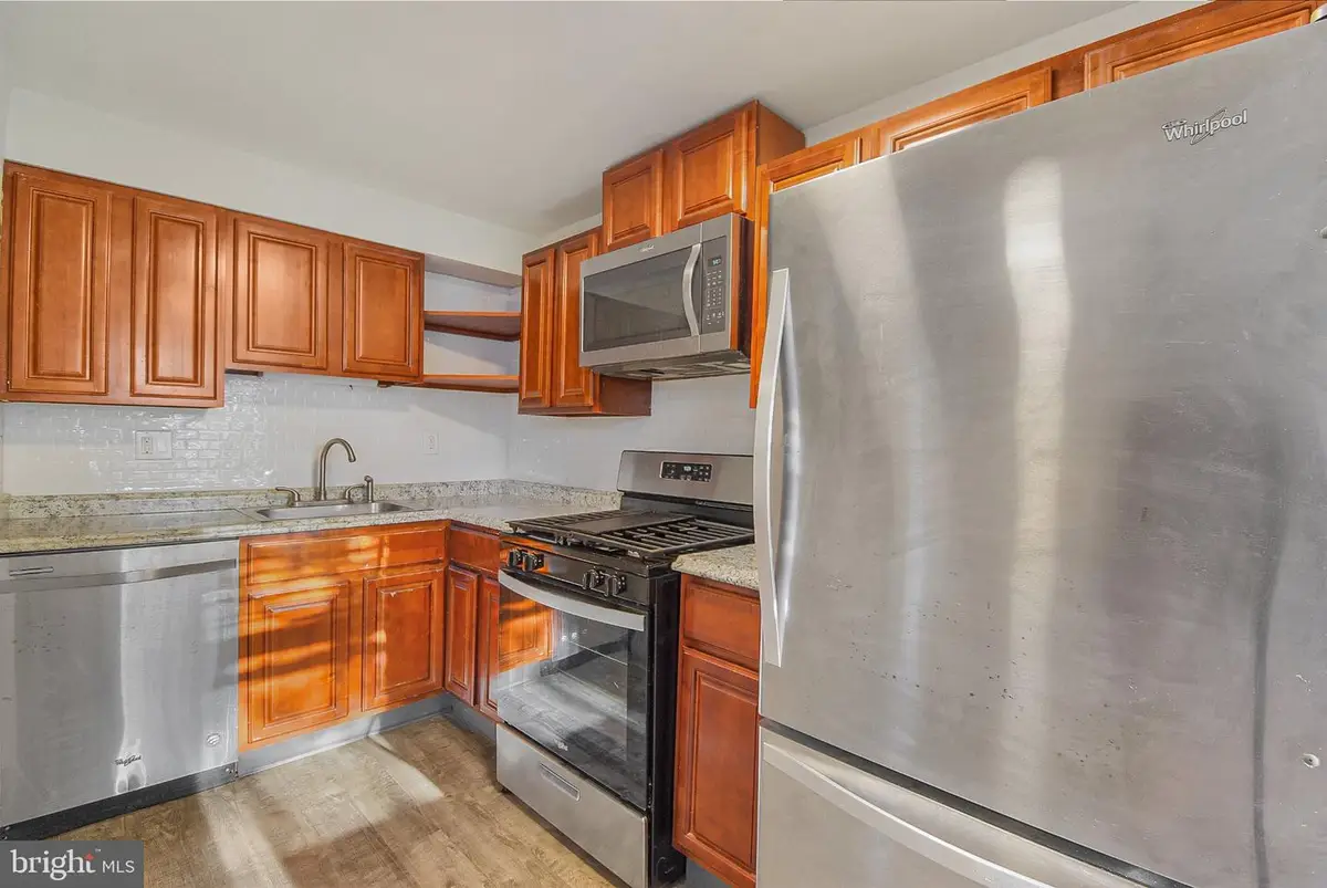 913 Maple Ave, Glenolden, PA 19036 - #1