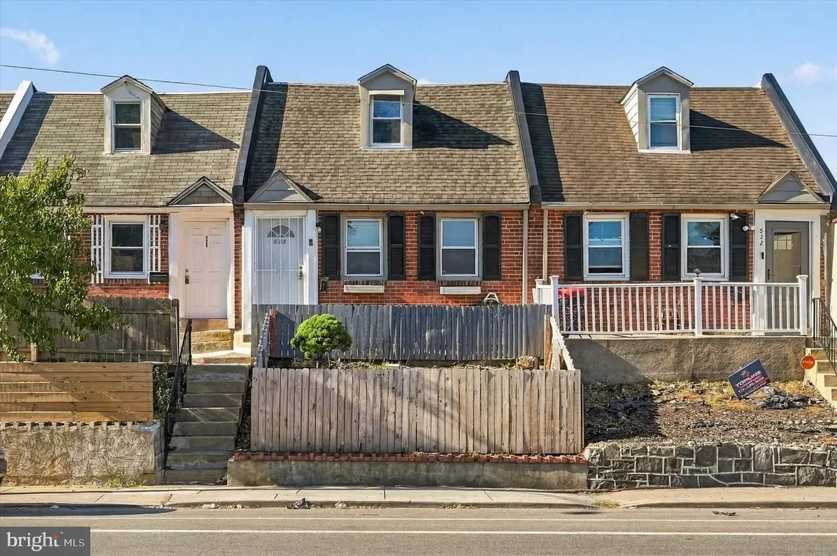 524 S 69th St, Upper Darby, PA 19082 - #1