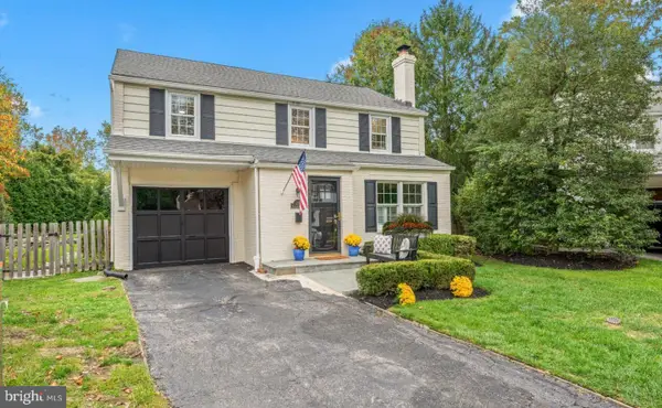 250 Barcladen Cir, BRYN MAWR, PA 19010