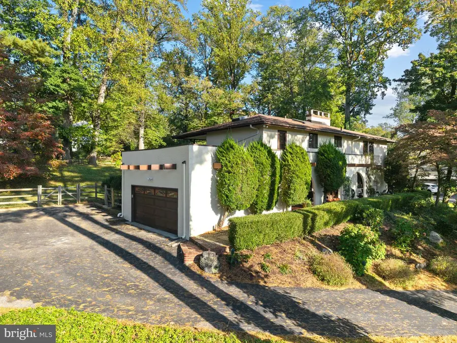 203 Wedgewood Cir, Newtown Square, PA 19073 - #2