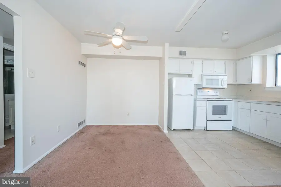 5200 Hilltop Dr #b26, Brookhaven, PA 19015 - #3