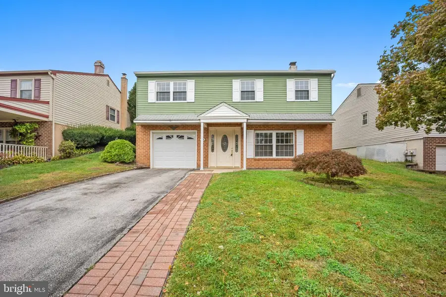 304 Crescent Hill Dr, Havertown, PA 19083 - #2