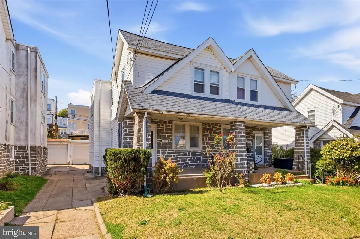 136 N Fairview Ave, Upper Darby, PA 19082 - #1