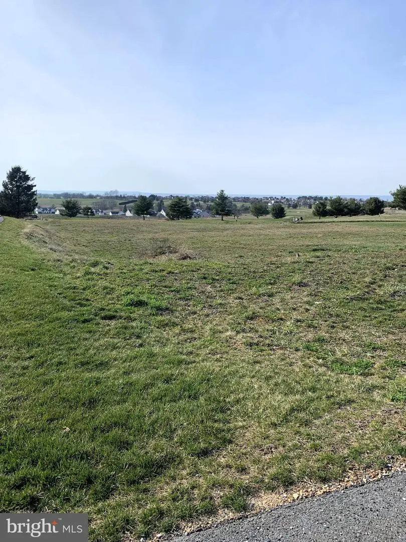 7136 Sandwich Ln, Fayetteville, PA 17222 - Image #1