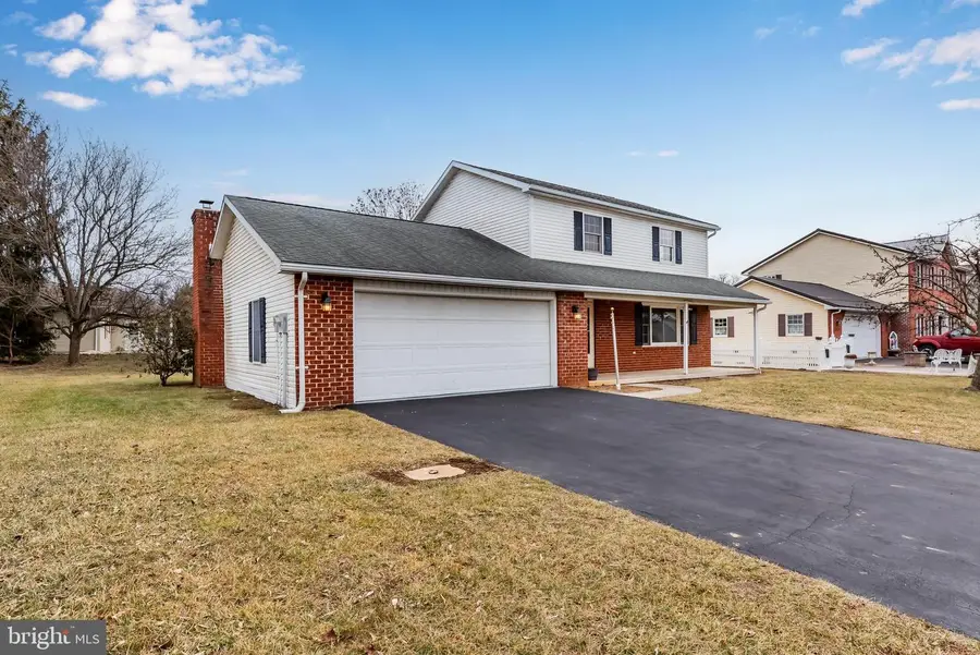 3534 Turnberry Drive, Chambersburg, PA 17202 - Image #3